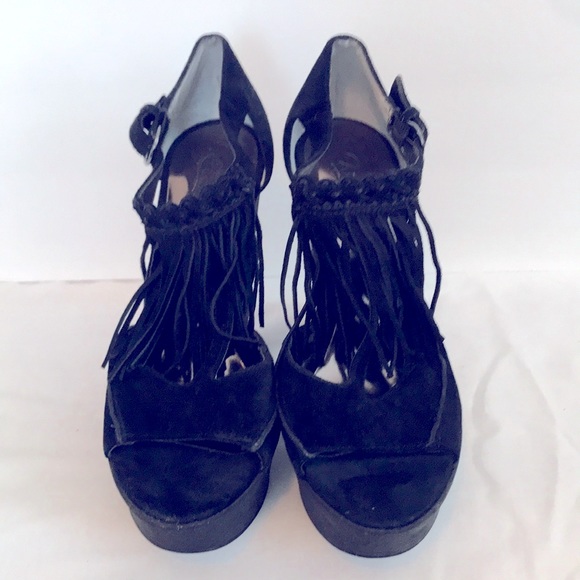 Carlos Black suede wedge platform with tassel/fringe - Picture 1 of 6